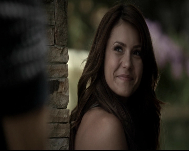 VampireDiariesWorld-dot-org_5x05MontersBall0177.jpg