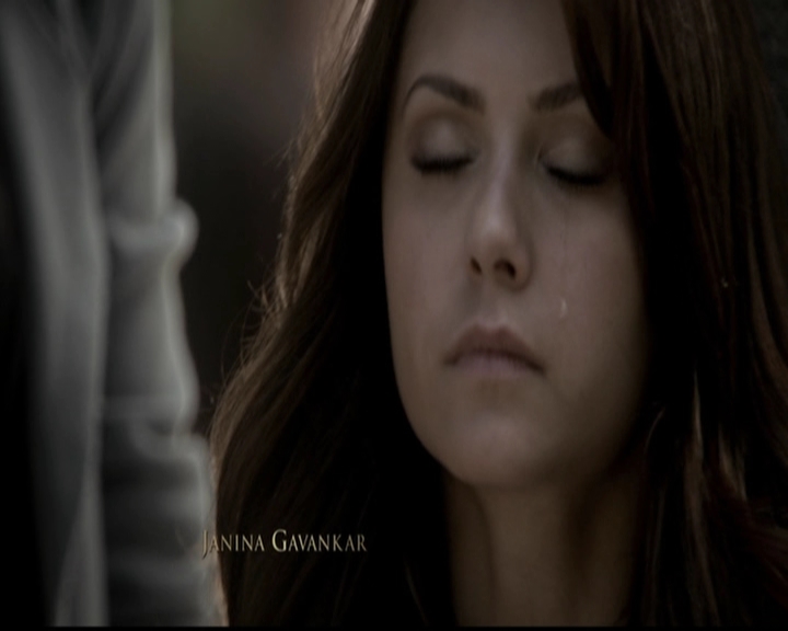 VampireDiariesWorld-dot-org_5x05MontersBall0187.jpg