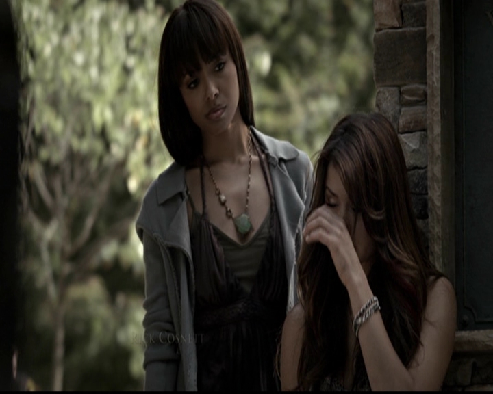 VampireDiariesWorld-dot-org_5x05MontersBall0191.jpg