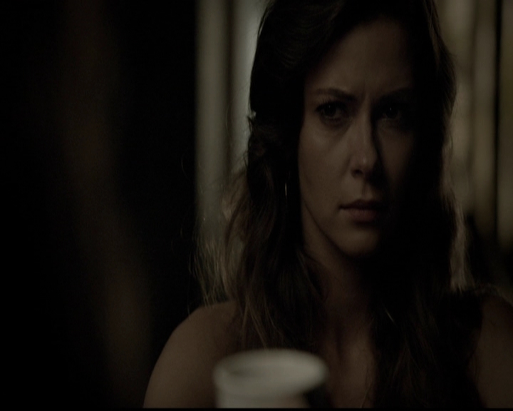 VampireDiariesWorld-dot-org_5x05MontersBall2017.jpg
