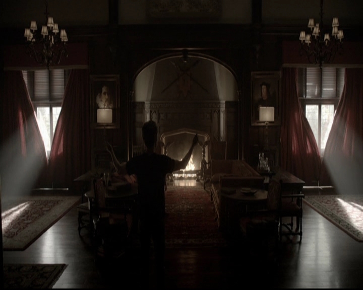 VampireDiariesWorld-dot-org_5x06HandleWithCare0131.jpg