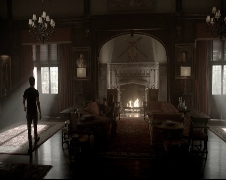 VampireDiariesWorld-dot-org_5x06HandleWithCare0138.jpg