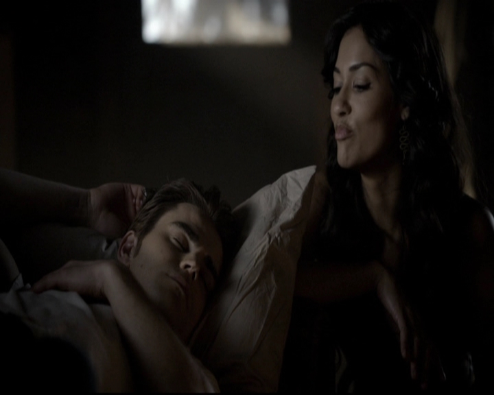 VampireDiariesWorld-dot-org_5x06HandleWithCare0164.jpg