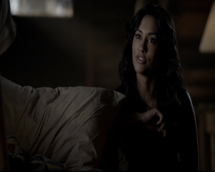 VampireDiariesWorld-dot-org_5x06HandleWithCare0175.jpg