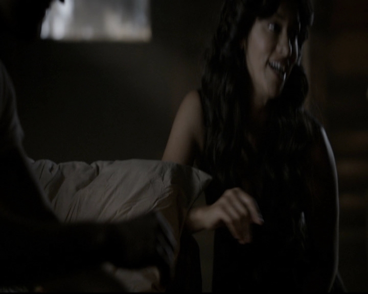 VampireDiariesWorld-dot-org_5x06HandleWithCare0181.jpg