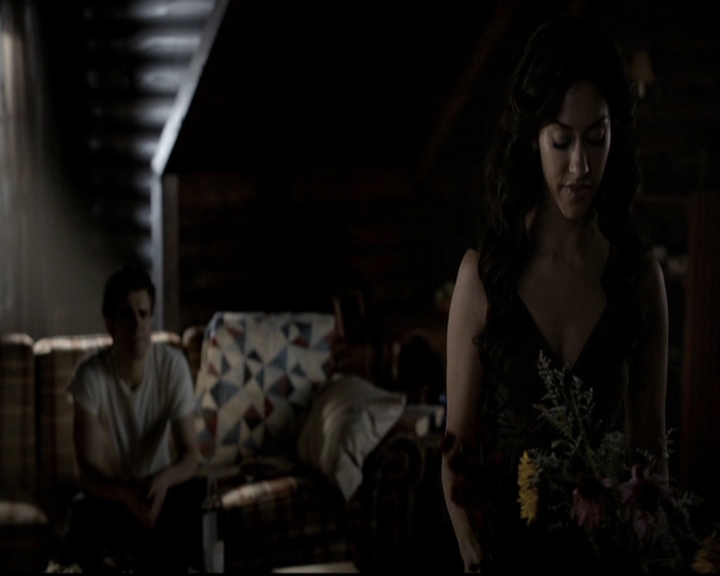 VampireDiariesWorld-dot-org_5x06HandleWithCare0272.jpg