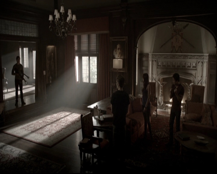 VampireDiariesWorld-dot-org_5x06HandleWithCare0301.jpg