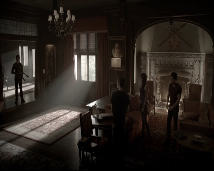 VampireDiariesWorld-dot-org_5x06HandleWithCare0302.jpg