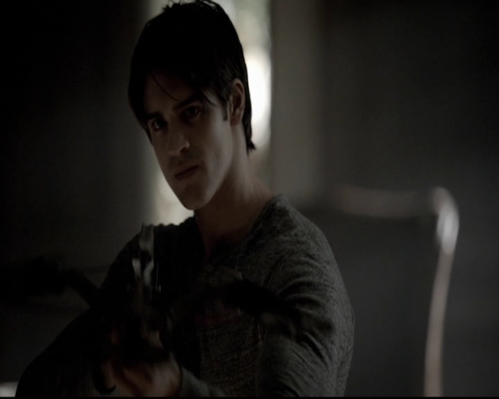 VampireDiariesWorld-dot-org_5x06HandleWithCare0323.jpg