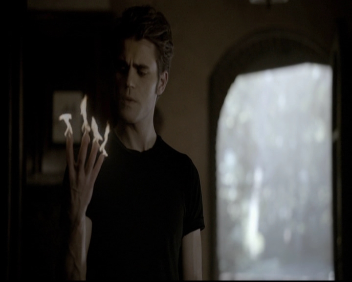 VampireDiariesWorld-dot-org_5x06HandleWithCare0331.jpg