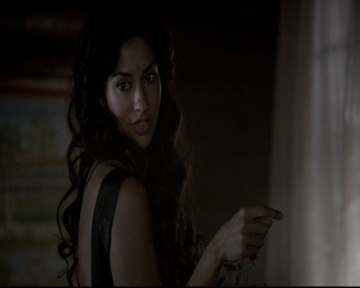 VampireDiariesWorld-dot-org_5x06HandleWithCare0361.jpg