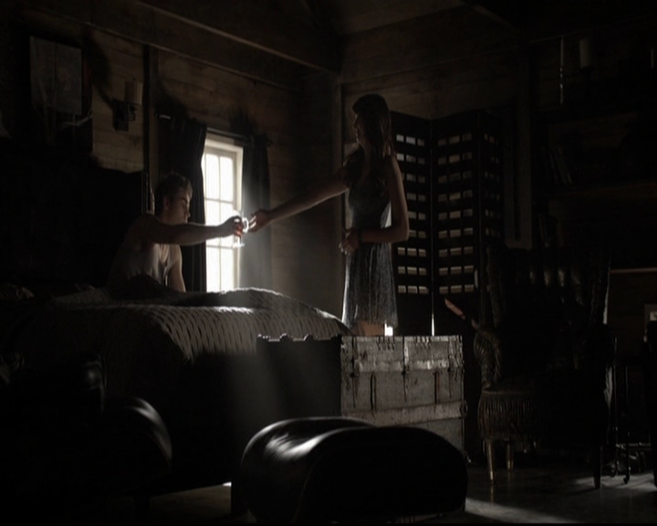 VampireDiariesWorld-dot-org_5x07DeathAndTheMaiden0237.jpg