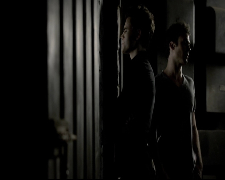 VampireDiariesWorld-dot-org_5x07DeathAndTheMaiden0407.jpg