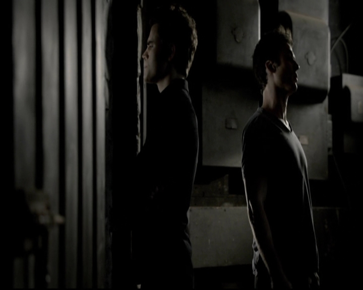 VampireDiariesWorld-dot-org_5x07DeathAndTheMaiden0408.jpg