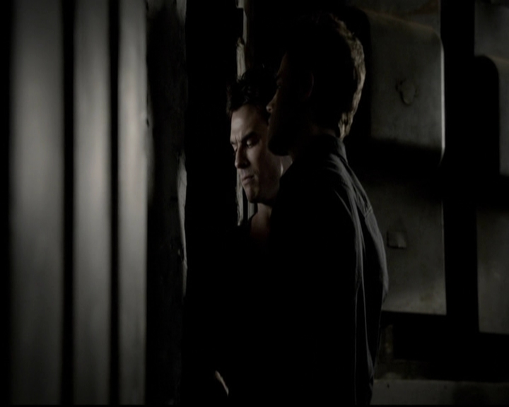 VampireDiariesWorld-dot-org_5x07DeathAndTheMaiden0428.jpg