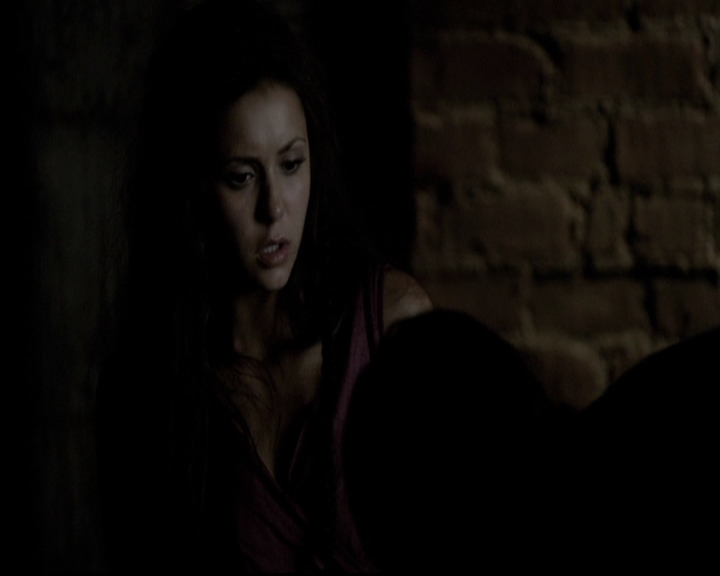 VampireDiariesWorld-dot-org_5x07DeathAndTheMaiden0812.jpg