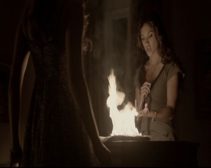 VampireDiariesWorld-dot-org_5x07DeathAndTheMaiden1877.jpg