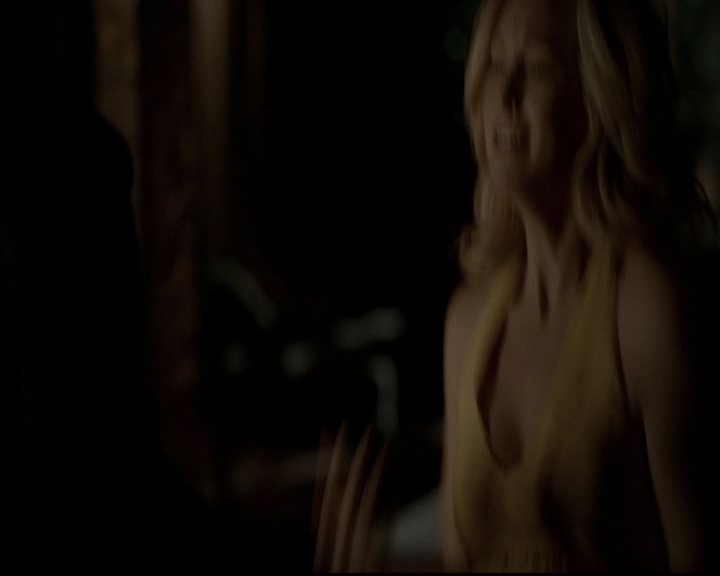 VampireDiariesWorld-dot-org_5x07DeathAndTheMaiden1942.jpg