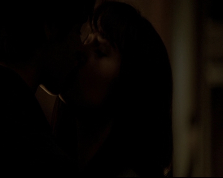 VampireDiariesWorld-dot-org_5x07DeathAndTheMaiden1981.jpg