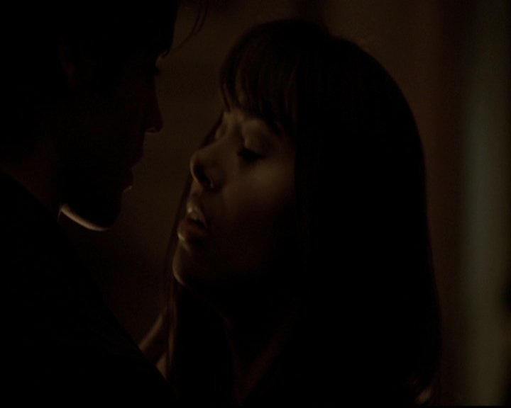 VampireDiariesWorld-dot-org_5x07DeathAndTheMaiden1982.jpg