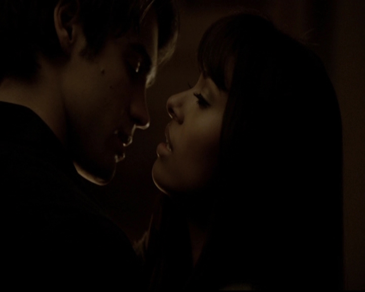 VampireDiariesWorld-dot-org_5x07DeathAndTheMaiden1985.jpg