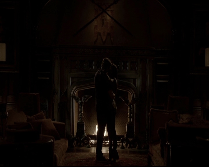 VampireDiariesWorld-dot-org_5x07DeathAndTheMaiden1990.jpg