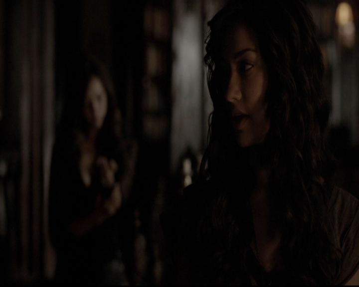 VampireDiariesWorld-dot-org_5x07DeathAndTheMaiden2000.jpg