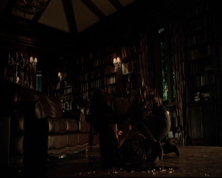 VampireDiariesWorld-dot-org_5x07DeathAndTheMaiden2038.jpg