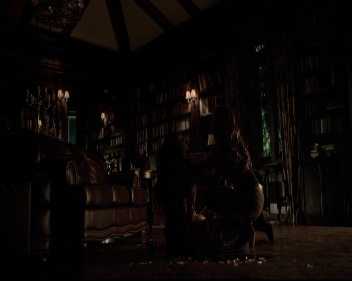 VampireDiariesWorld-dot-org_5x07DeathAndTheMaiden2040.jpg