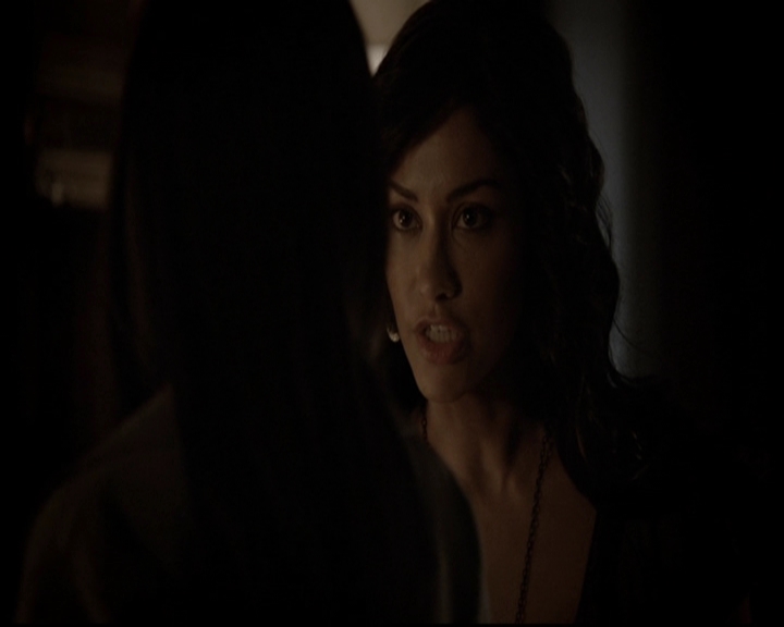 VampireDiariesWorld-dot-org_5x07DeathAndTheMaiden2080.jpg