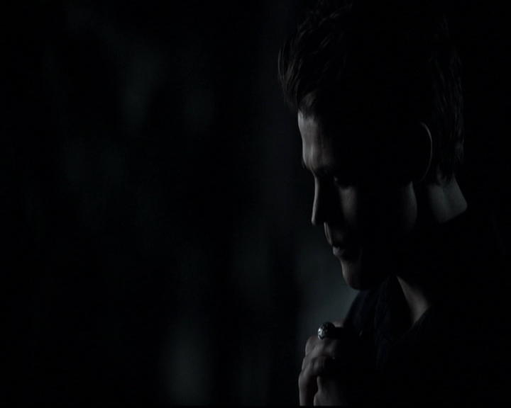 VampireDiariesWorld-dot-org_5x07DeathAndTheMaiden2101.jpg