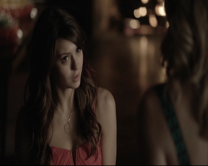 VampireDiariesWorld-dot-org_5x08DeadManOnCampus-deletedscene0043.jpg