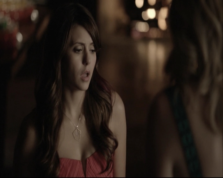 VampireDiariesWorld-dot-org_5x08DeadManOnCampus-deletedscene0047.jpg