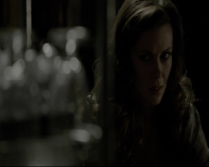 VampireDiariesWorld-dot-org_5x08DeadManOnCampus-deletedscene0115.jpg