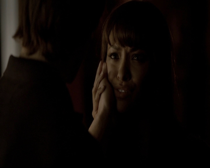 VampireDiariesWorld-dot-org_5x08DeadManOnCampus0019.jpg