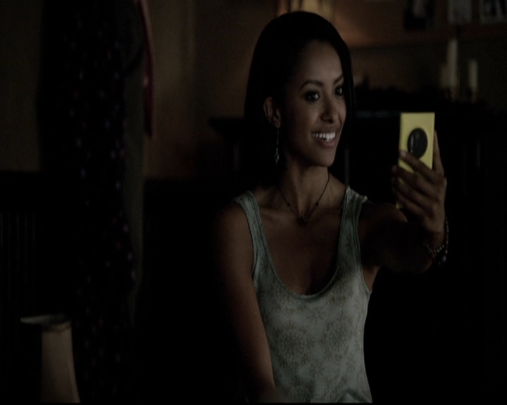 VampireDiariesWorld-dot-org_5x08DeadManOnCampus0128.jpg