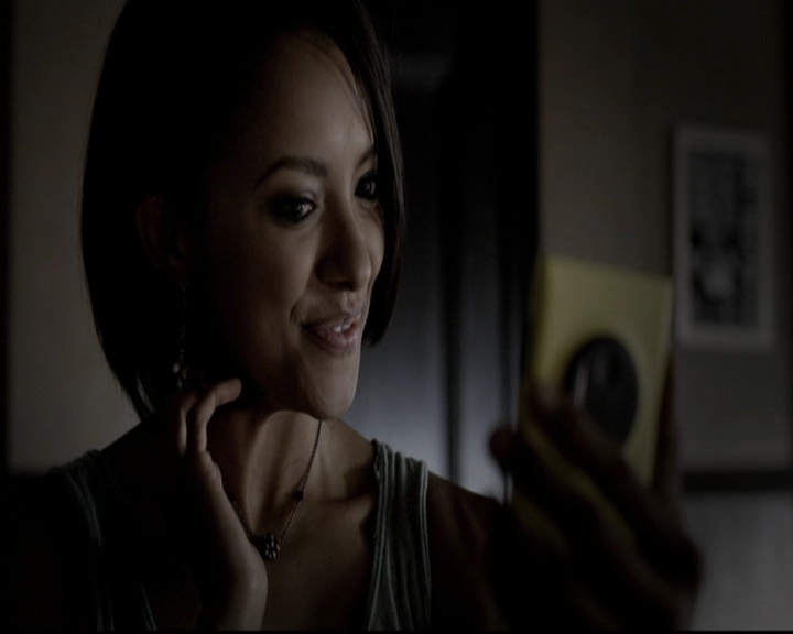 VampireDiariesWorld-dot-org_5x08DeadManOnCampus0129.jpg