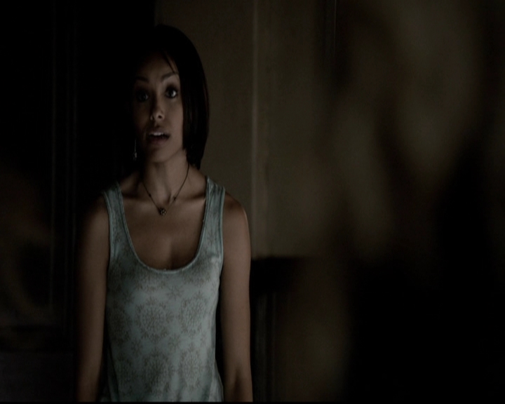 VampireDiariesWorld-dot-org_5x08DeadManOnCampus0176.jpg