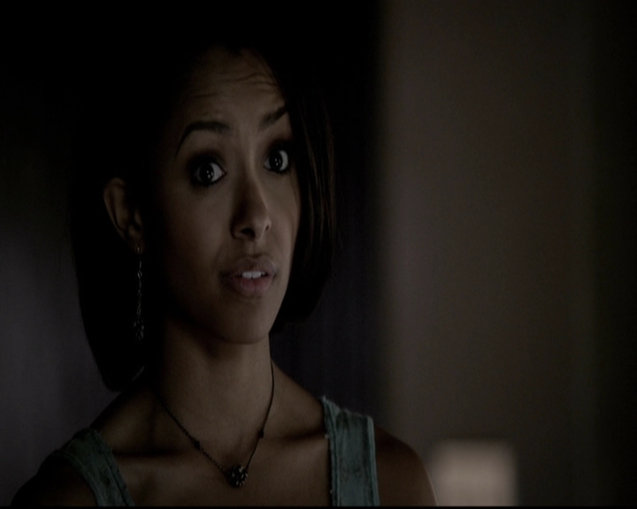 VampireDiariesWorld-dot-org_5x08DeadManOnCampus0209.jpg