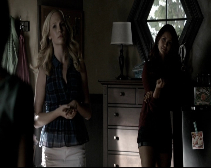 VampireDiariesWorld-dot-org_5x08DeadManOnCampus0211.jpg