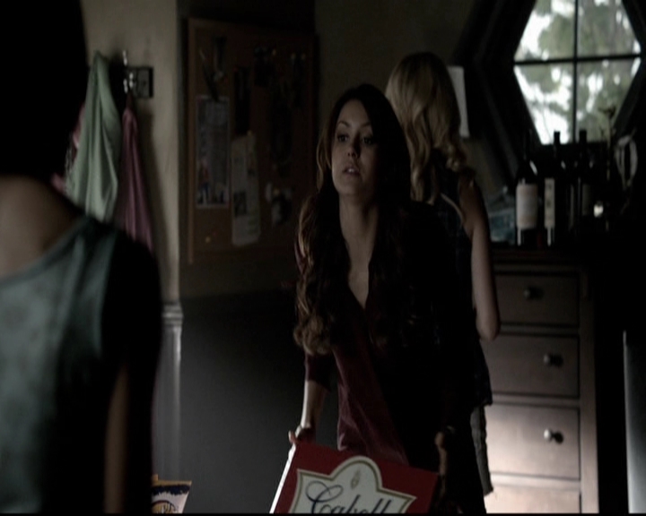 VampireDiariesWorld-dot-org_5x08DeadManOnCampus0216.jpg