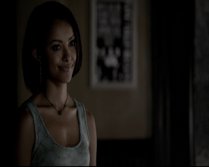 VampireDiariesWorld-dot-org_5x08DeadManOnCampus0219.jpg