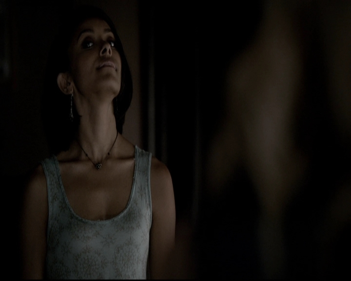 VampireDiariesWorld-dot-org_5x08DeadManOnCampus0225.jpg