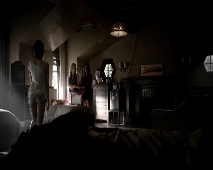 VampireDiariesWorld-dot-org_5x08DeadManOnCampus0229.jpg