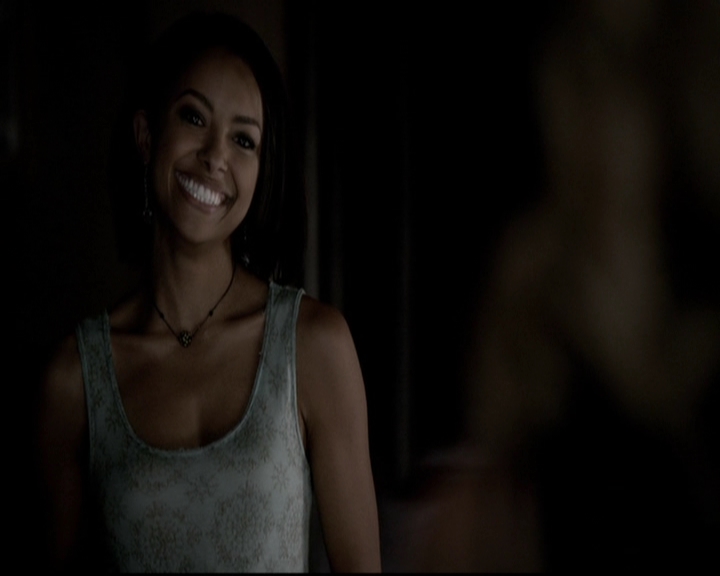 VampireDiariesWorld-dot-org_5x08DeadManOnCampus0231.jpg