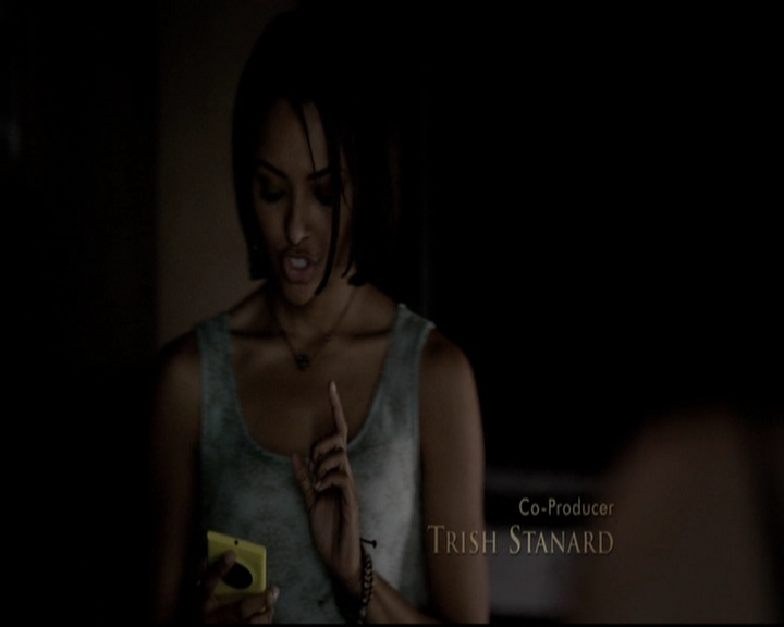 VampireDiariesWorld-dot-org_5x08DeadManOnCampus0234.jpg