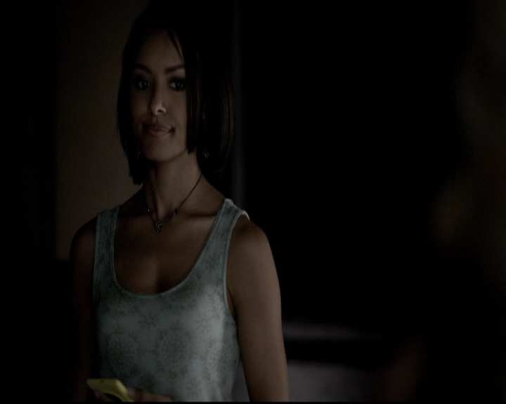 VampireDiariesWorld-dot-org_5x08DeadManOnCampus0242.jpg