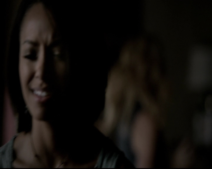 VampireDiariesWorld-dot-org_5x08DeadManOnCampus0251.jpg