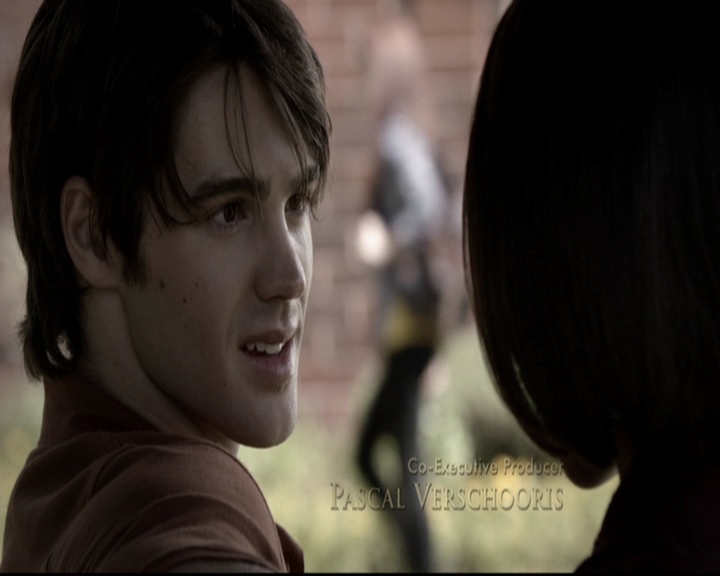 VampireDiariesWorld-dot-org_5x08DeadManOnCampus0277.jpg