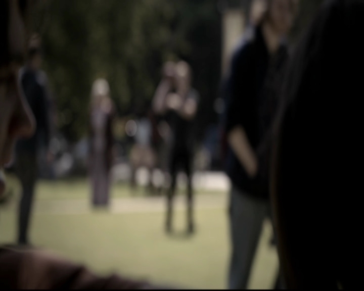 VampireDiariesWorld-dot-org_5x08DeadManOnCampus0282.jpg